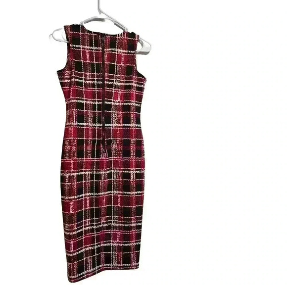 Bold Red and Black Plaid Sleeveless Bodycon Dress - Picture 6 of 8
